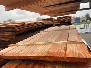 Ca. 12x Dougals zweeds rabat , 26x190mm, lengte 300cm